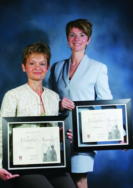 Rhonda & Linda Side, 2006 award recipients